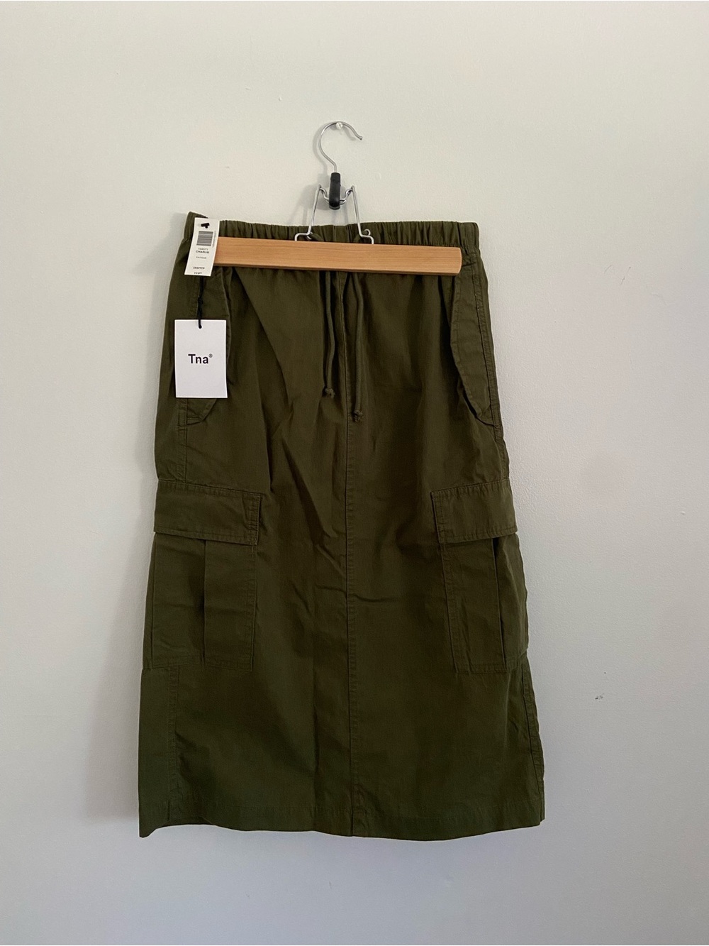 NWT TNA Charlie Cargo Skirt – Size 2XS